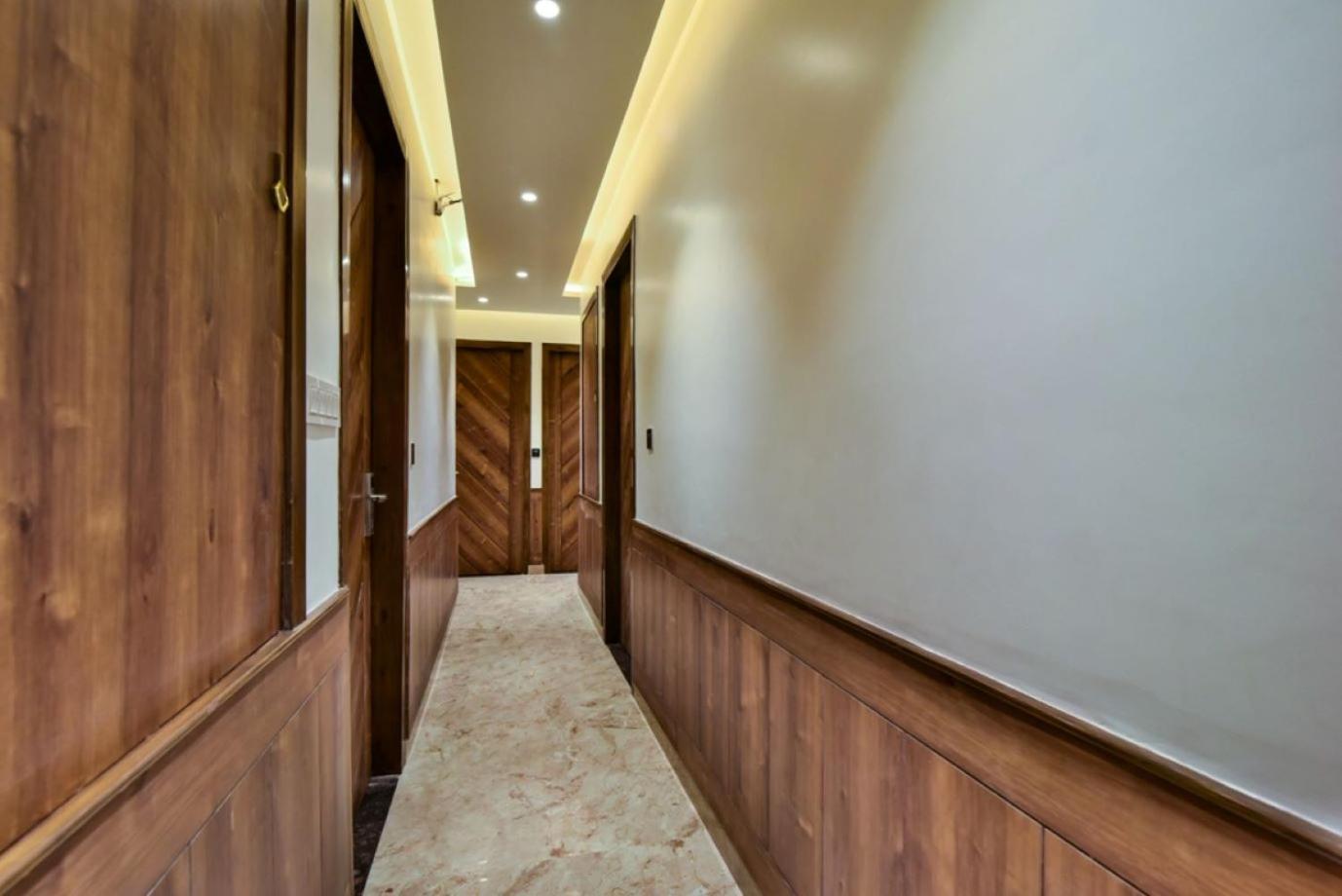 Hotel Rv Golden อัมริตสา ภายนอก รูปภาพ
