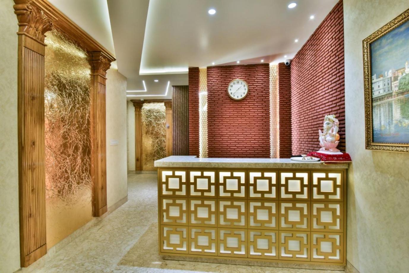 Hotel Rv Golden อัมริตสา ภายนอก รูปภาพ